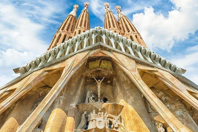 Sagrada Familia Private Tour in Barcelona - The tower option: great city views plus some important child rules