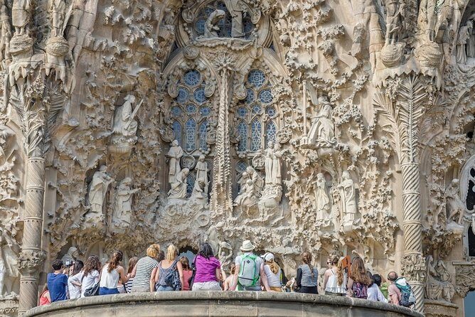 Sagrada Familia Private Tour - Starting at Av. de Gaudí 5: Meeting at Kurz & Gut Like a Pro