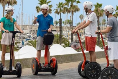 Sagrada Familia Segway Tour - L’Eixample District: The Longest Stop for a Reason