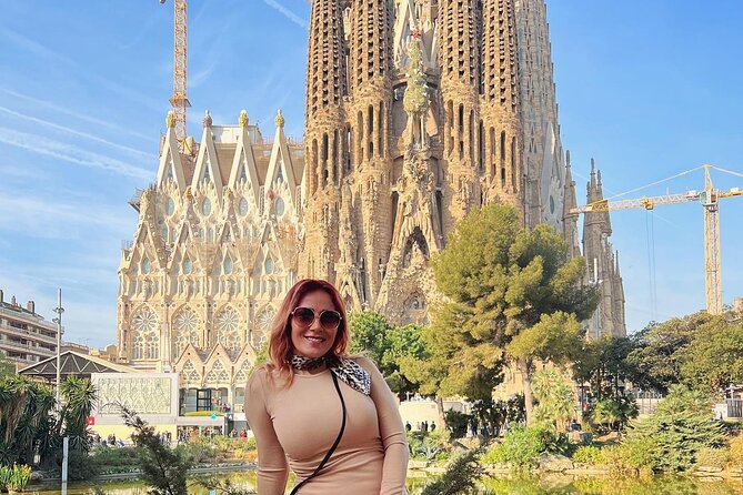 Sagrada Familia Skip The Queue With Audio Guide Tour - Sagrada Familia Timed Entry: What Skip-the-Queue Really Means
