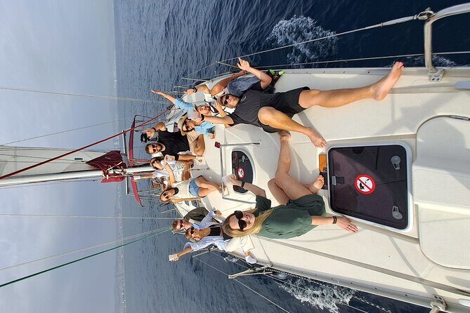 Sailing Experience in Barcelona with local captain - Sunset return: sailing when the light softens