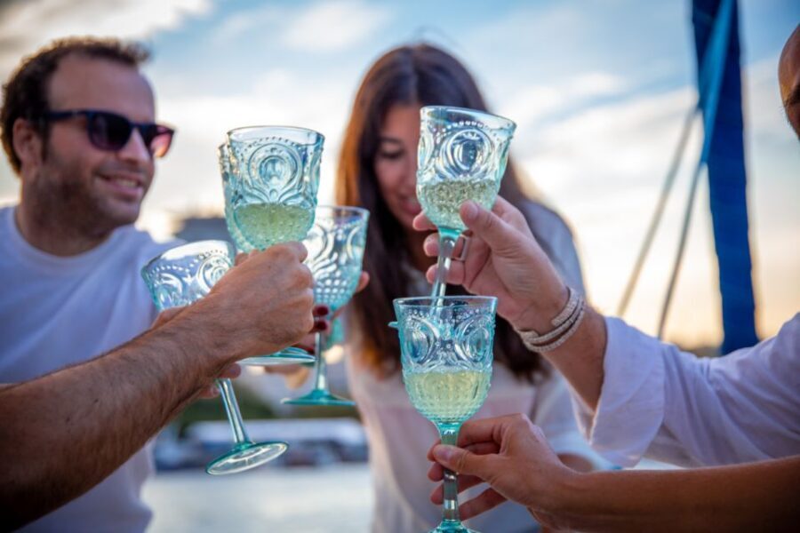 Sailing & Wine Tasting With Expert Sommelier in Barcelona - Appetisers and pairing: how the food keeps the tasting fun