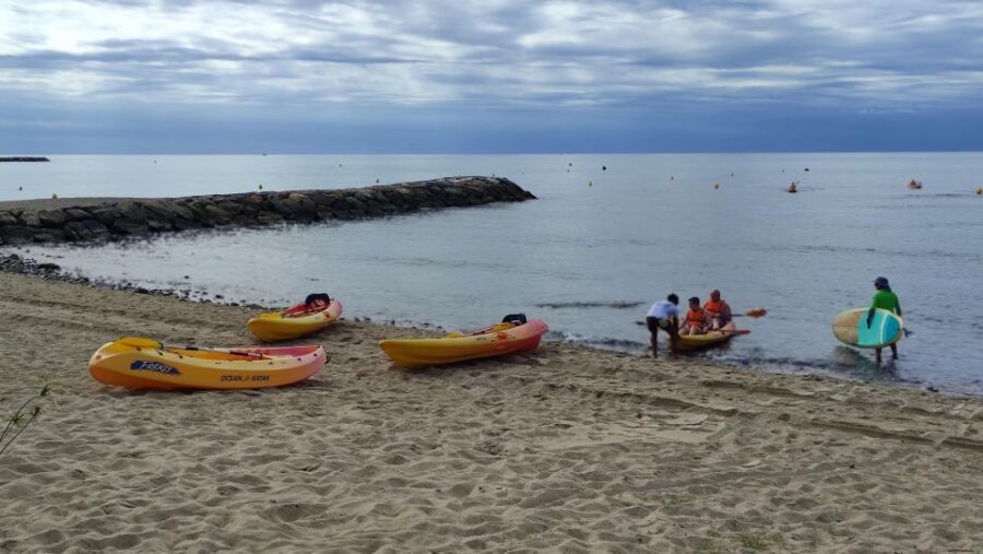 Salou: club kayak Cambrils with hotel pickup - The 30-minute double kayak session in the Mediterranean