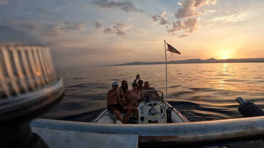 Salou: Sunset on Boat - Meeting at the port: the quick path to the boat