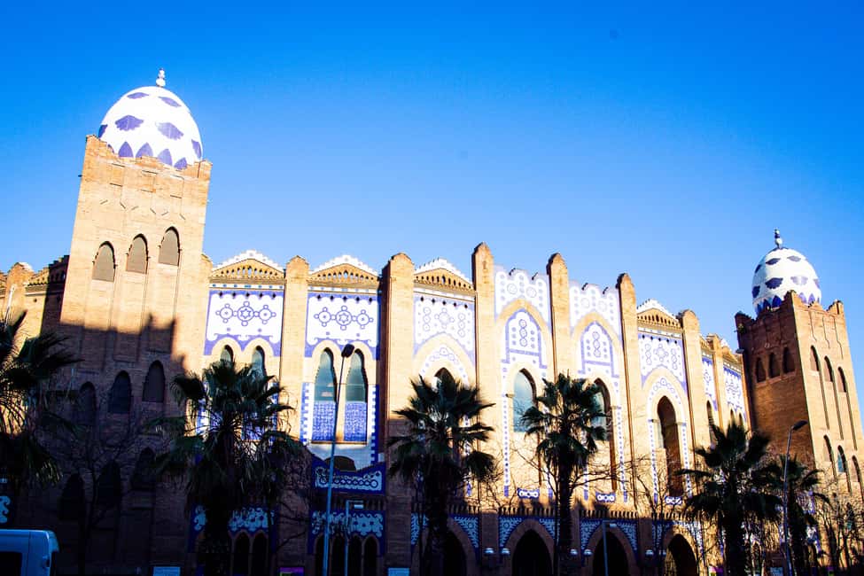 Segway Tour: Gaudi Highlights - Eixample and Arc de Triomf: city design you’ll actually feel while riding