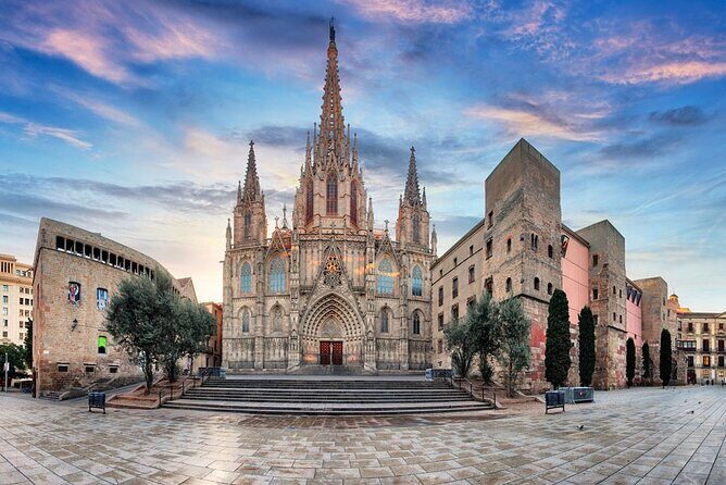 Self-Guided Audio Tour - Legends of the Gothic Quarter - Stop 1: Barcelona Cathedral (Seo) and the big Gothic anchor