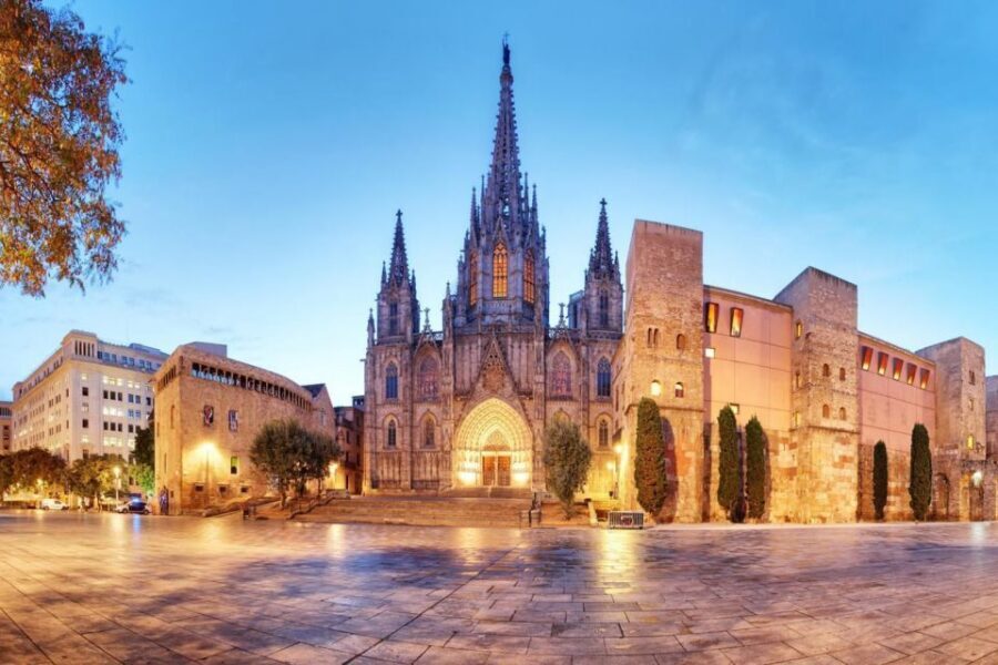 Semi-Private Barcelona Gothic, Parc Guell & Sagrada Familia - The guided architecture flow: Roman-to-medieval to Gaudí without the chaos