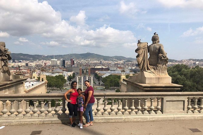 Semi-Private Barcelona Tour Gothic, Sagrada Familia & Park Guell - Sagrada Família: facades, symbolism, and the value of a guided orientation