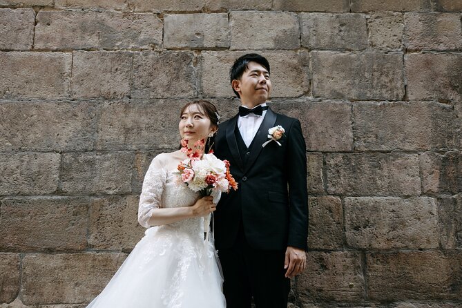 Shine in the Streets of Barcelona: cinematic & candid photos - A 1-hour private photo session through Barcelona’s Gothic core