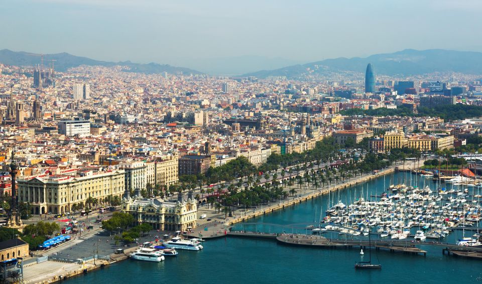 Shore Excursion of Barcelona - Plaça d’Espanya and Arc de Triomf: Two Famous Squares, Different Vibes