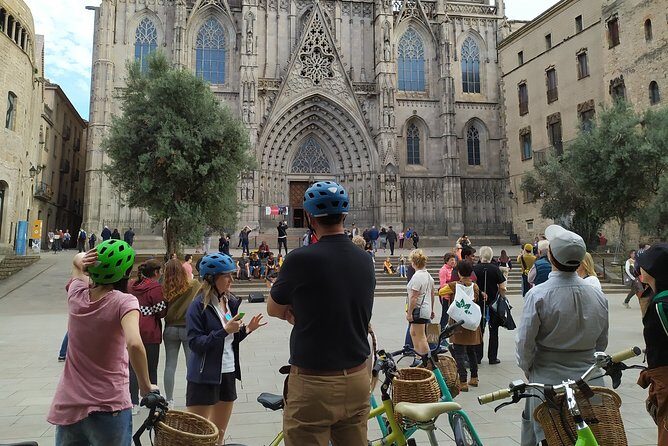 Sights of Barcelona E-Bike Tour Led by a Local Guide - Meeting at Passeig de Lluís Companys: What to Expect Right Away