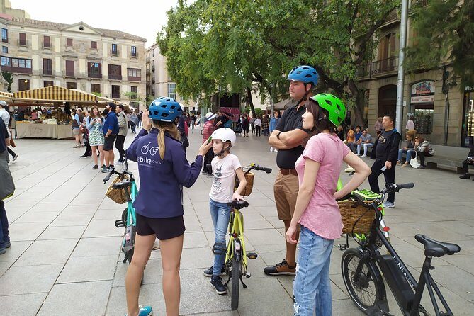 Sights of Barcelona E-Bike Tour Led by a Local Guide - Arc de Triomf to El Born: A Clean Start in the City’s DNA