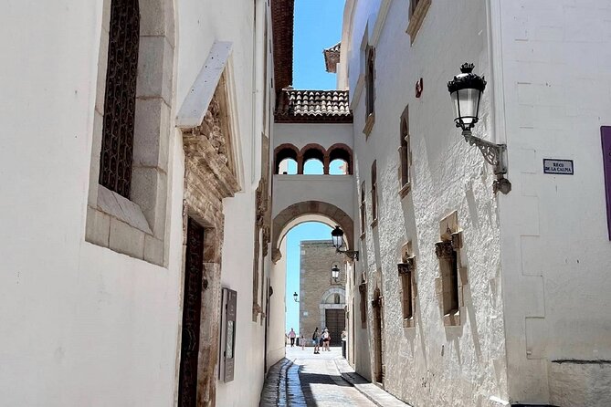 Sitges sailing, walking and winery tour - Small-group feel: better questions, less waiting around