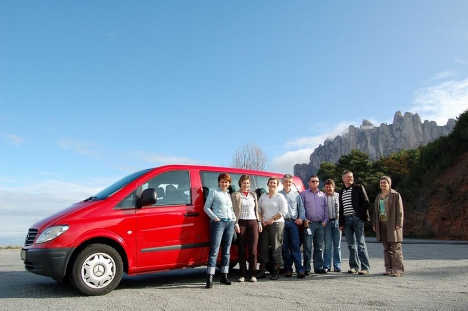 Skip-the-Line Barcelona & Montserrat Tour with Pick-up - Who this tour suits (and who should choose differently)