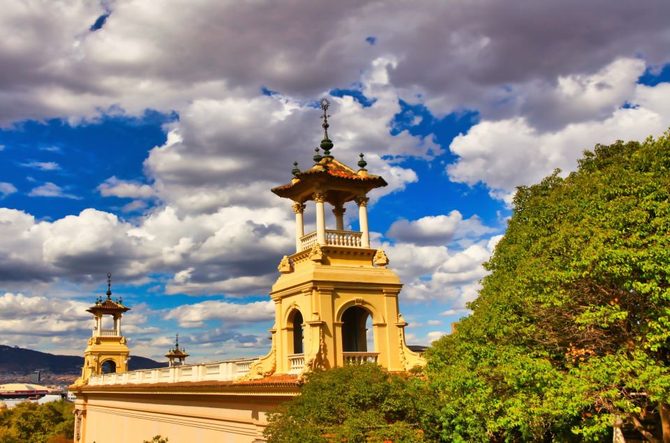 Skip-the-line Montjuïc Castle Tour with a Cable Car Ride - Should you book this tour?