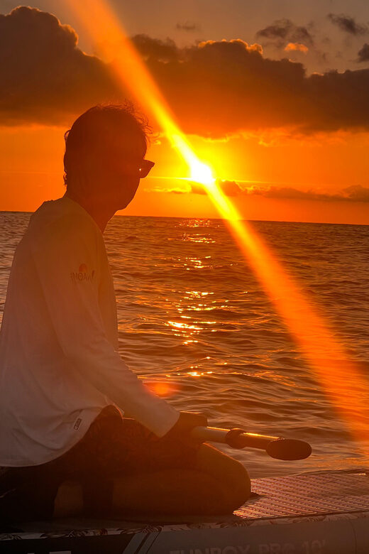 STAND UP PADLE SURF SUNRISE+BREAKFAST+PHOTOS&VIDEOSPRO+GUIDE - Gear Check: Neoprene, Gloves, Life Jacket, and Lockers