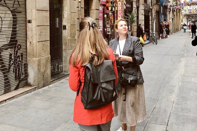Street Art, Sculptures & Crime Stories Walking Tour – Barcelona - Stop 2: La Rambla and Joan Miró’s pavement mosaic