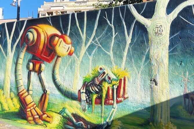 Street Art, Sculptures & Crime Stories Walking Tour – Barcelona - Stop 3: Gothic Quarter’s Roman and Gothic backdrop with modern street art