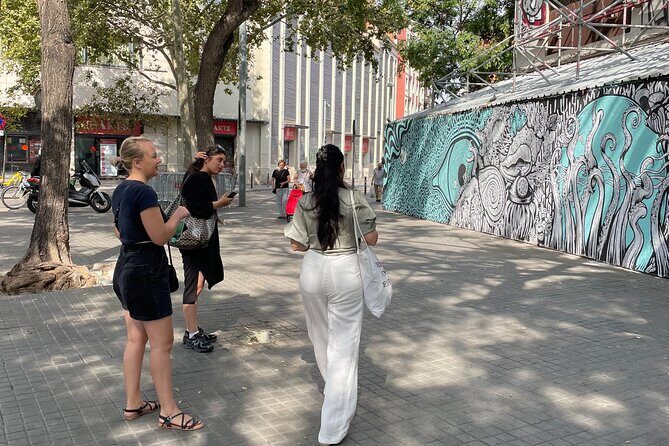 Street Art, Sculptures & Crime Stories Walking Tour – Barcelona - How the route works: four stops, one theme—art with consequences