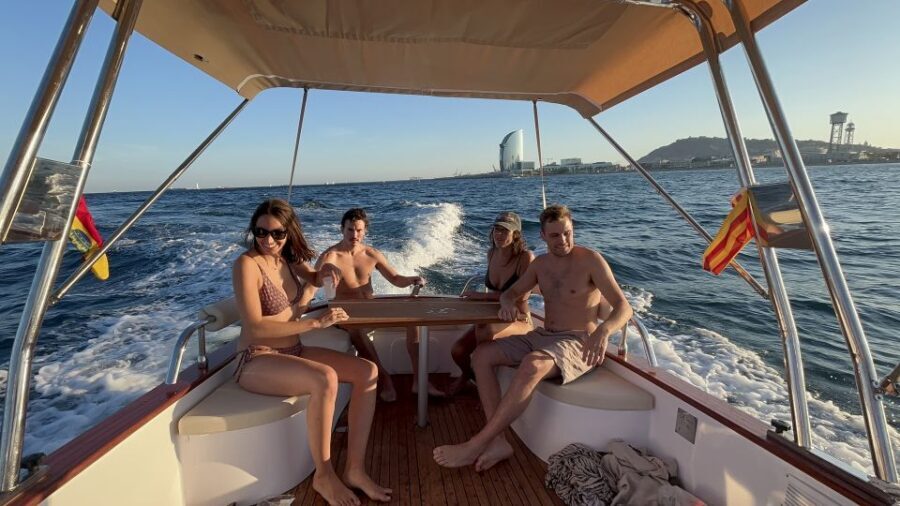 Sunset from a private Classic Yacht - Port Olimpic Start and Finish: Easy Planning, Less Fuss