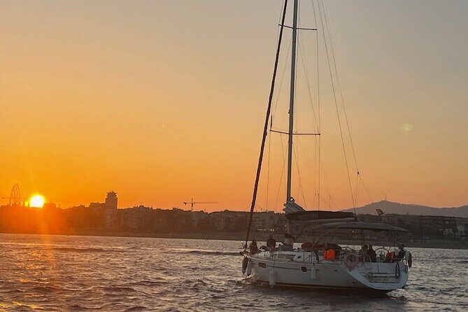 Sunset Sailboat Tour along the Coast with Open Bar - Why this 90-Minute Sunset Sail Works So Well in Barcelona