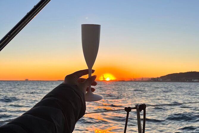Sunset Sailboat Tour along the Coast with Open Bar - Comfort, Group Size, and the Real Meaning of Small-Boat Intimacy