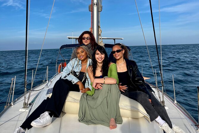Sunset Sailing Cruise in Barcelona led by Young & Local Captain - Key highlights worth booking