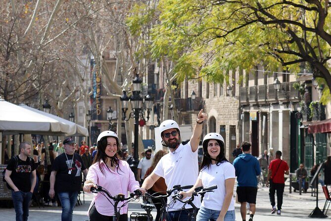 Tapas Tasting Bike/E-Bike Tour in Barcelona - Group size and the guide factor (Edwin’s kind of helpful)