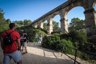 Tarragona and Sitges Small Group Tour - Roman History & Culture - The 90-minute ride: what you’ll learn before you reach Tarragona
