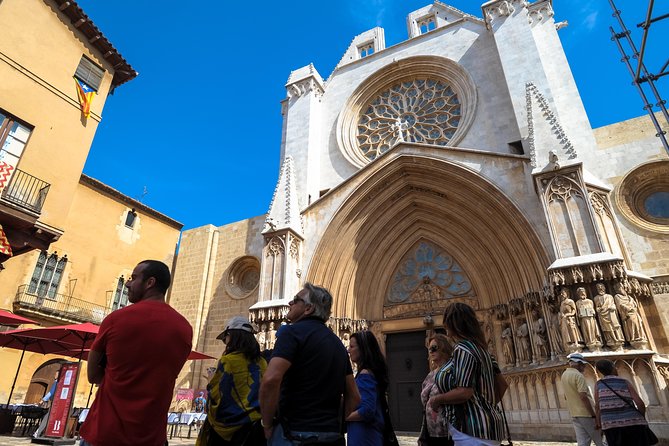 Tarragona and Sitges Small Group Tour - Roman History & Culture - Sitges at 2:30: beach time, cafes, boutiques, and a classic seaside town feel