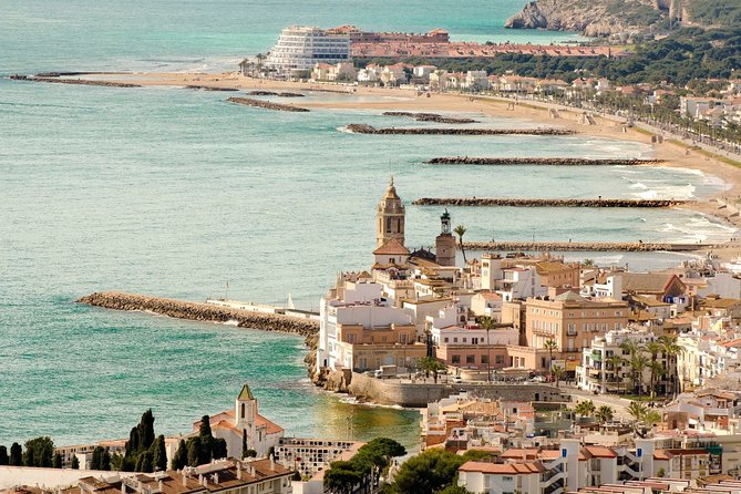 Tarragona and Sitges Tour with Small Group and Hotel Pick Up - Roman walls and viewpoints: Murallas de Tarragona