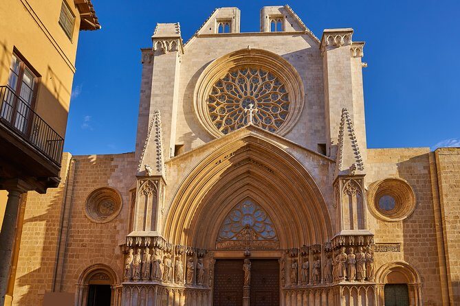 Tarragona Highlights Private Tour - Roman walls and the amphitheatre by the sea