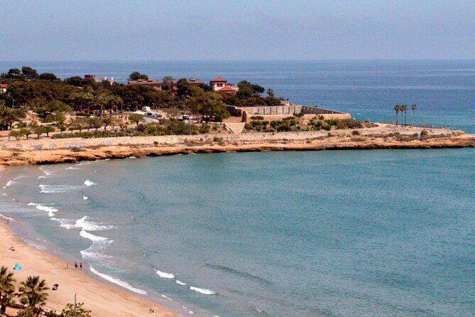 Tarragona Walking Tour: An Audio Guide to Tarraco - Through an ancient city gate: stepping from outside-in