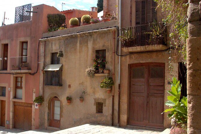 Tarragona Walking Tour: An Audio Guide to Tarraco - The heart of Roman civic life: the place to connect everything
