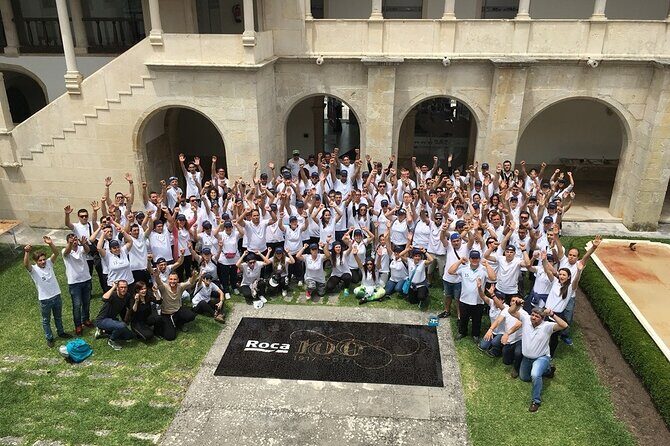 Teambuilding Barcelona: Create the logo of your company in mosaic - Choosing your project: company logo panels or personal mosaics
