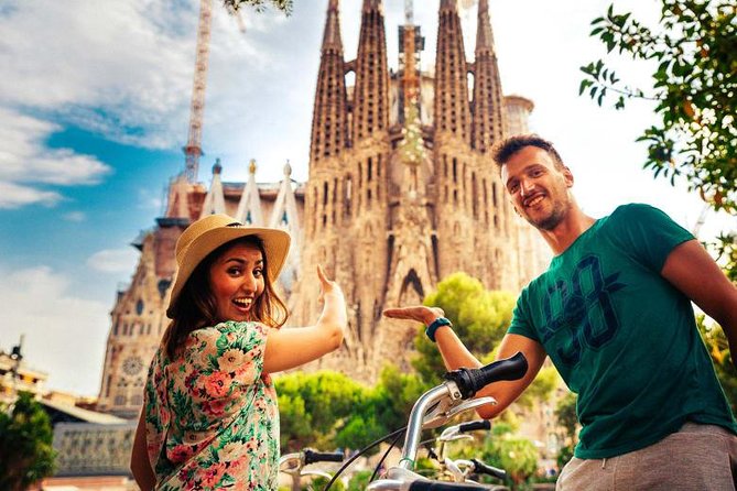 The Beauty of Barcelona by Bike: Private Tour - Starting at Carrer dels Escudellers: Getting Your Bike and Route