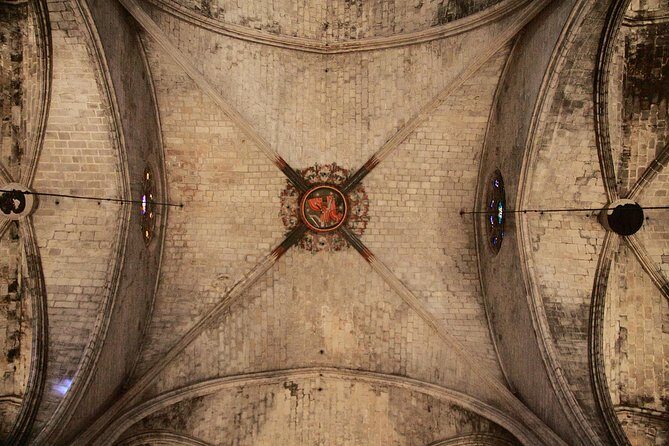 'The Cathedral of the Sea' Walking Book Tour - Catedral de la Santa Creu i Santa Eulàlia: Gothic layers that need to be seen inside