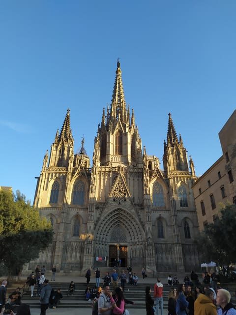 The Timeless Beauty of Barcelona’s Gothic and Born Quarters - Starting at Pl. de Sant Jaume: how the walk gets its pace