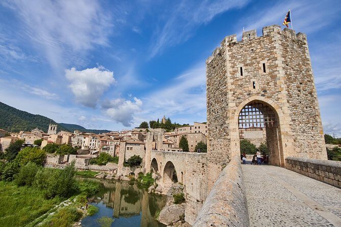 Three Medieval Gems & Local Lunch Private Tour from Barcelona - Besalú’s medieval core: the Romanesque bridge, mikveh, and key churches
