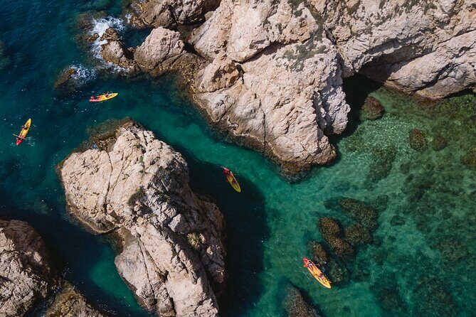 Tossa de Mar: Kayak & Snorkel Tour with Paella from Barcelona - Barcelona morning: the easy start that saves your energy