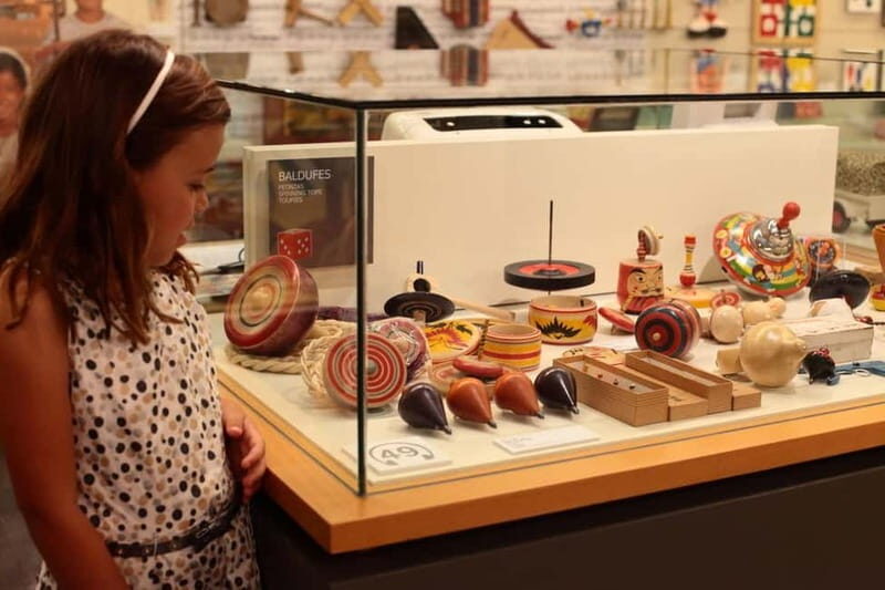 Toy Museum: Anna Maria and Salvador Dalí and García Lorca's toys. - Toys from the five continents: what changes when you step outside the expected