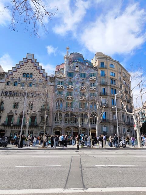 Tur Barcelona în Română - La Boqueria: how to enjoy the market without getting overwhelmed