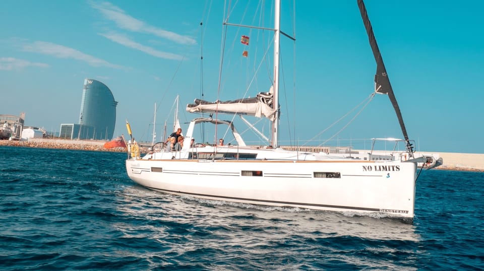 Two Hour Luxury Sailing Experience with Open Bar - Sailing Past Barcelona Landmarks from the Water