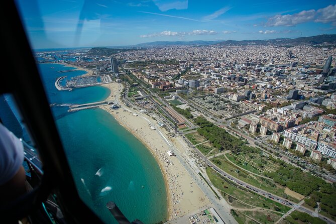 Unique Helicopter Flight with Optional Sailing Experience - How the Day Flows: Non-Consecutive Departures and Changing Times