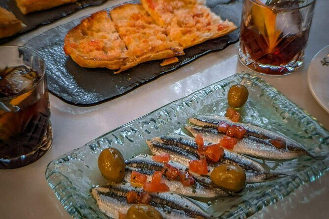 Vidavivida Wine Journey Food and Culture Tour in Barcelona - The real star: a guide like Joe, and how small groups change everything
