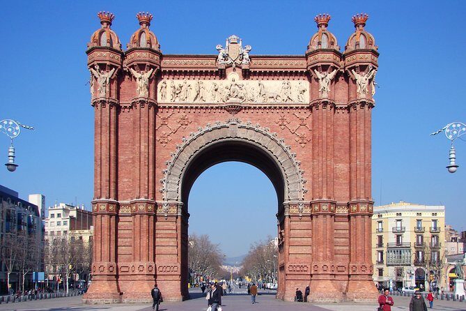 Welcome Tour in Barcelona - Plaça del Rei and Barcelona Cathedral: reading the medieval layer