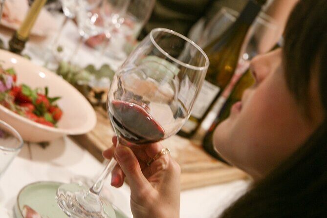 Wine tasting with a view of the Sagrada Familia - What you actually taste: 4 wines, welcome cava, and a real tasting rhythm