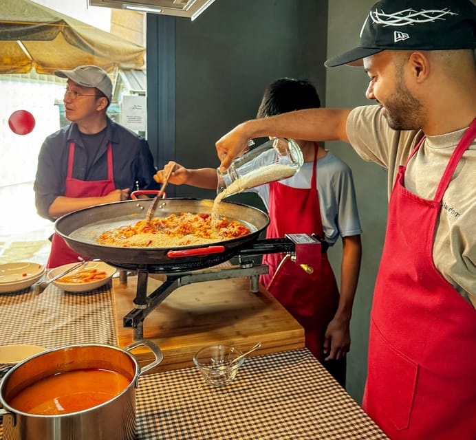 ⭐︎ Barcelona: Paella Maestro Market Tour & Sangria & Tapas - Pan con tomate and sangría: the Catalan side that makes it pop